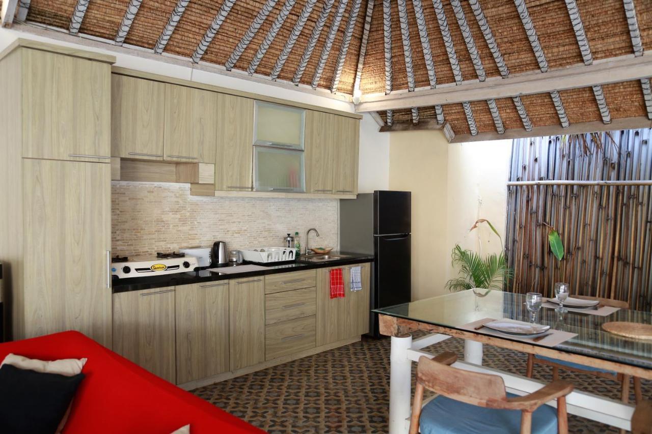 Villa Sentosa, Cheerful 3-Bedroom Villa With Pool Gili Trawangan Exterior photo